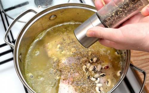 Фасолевый суп с мясом свинины Фасолевый суп с мясом свинины
