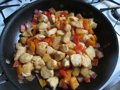 Курица в кисло-сладком соусе Курица в кисло-сладком соусе