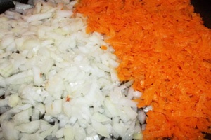 Голубцы из пекинской капусты с овощами Голубцы из пекинской капусты с овощами