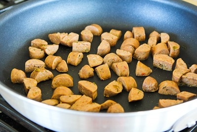 Фасолевый салат с сосисками Фасолевый салат с сосисками
