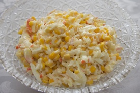 Крабовый салат с кукурузой Крабовый салат с кукурузой