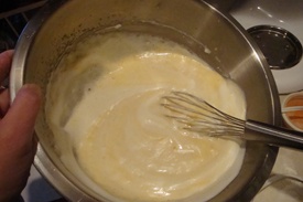 Бисквит с яблоками и орехами Бисквит с яблоками и орехами