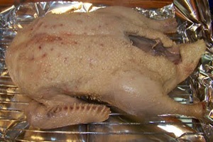 Запеченная утка с хрустящей корочкой Запеченная утка с хрустящей корочкой