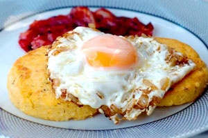 Яичница с луком Яичница с луком