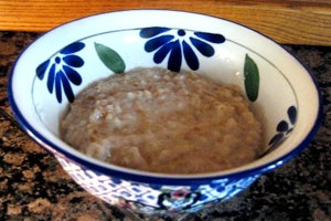 Овсяная каша с молоком Овсяная каша с молоком