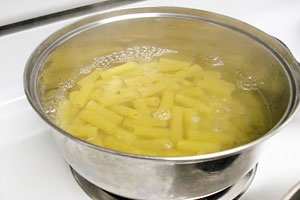 Паста с беконом и сливками Паста с беконом и сливками