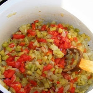 Тушеная капуста с овощами Тушеная капуста с овощами