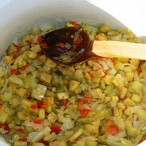 Тушеная капуста с овощами Тушеная капуста с овощами