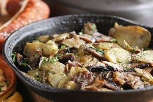 Жареный картофель с вешенками Жареный картофель с вешенками