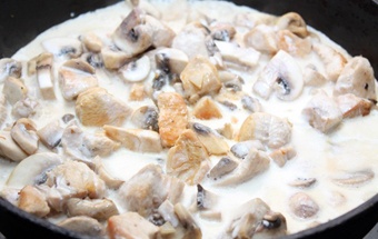 Сливочный соус из курицы с грибами Сливочный соус из курицы с грибами