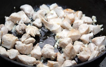 Сливочный соус из курицы с грибами Сливочный соус из курицы с грибами