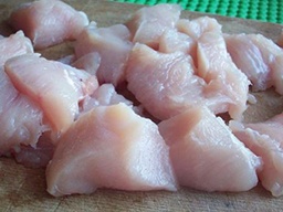 Салат с сухариками и курицей Салат с сухариками и курицей