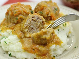 Ежики из фарша с рисом Ежики из фарша с рисом