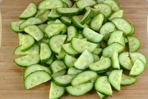 Летний салат с капустой Летний салат с капустой