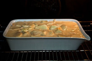 Шарлотка с яблоками на кефире Шарлотка с яблоками на кефире