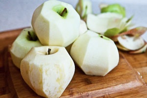 Шарлотка с яблоками на кефире Шарлотка с яблоками на кефире