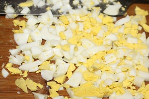 Салат из консервированной горбуши Салат из консервированной горбуши