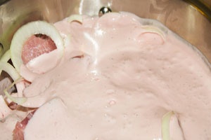 Шашлык с майонезом и минералкой Шашлык с майонезом и минералкой
