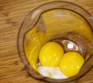 Майонез с яйцами Майонез с яйцами