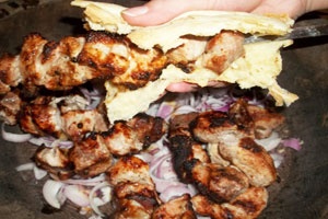 Шашлык с майонезом и горчицей Шашлык с майонезом и горчицей