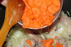 Жаркое из свинины с картошкой Жаркое из свинины с картошкой