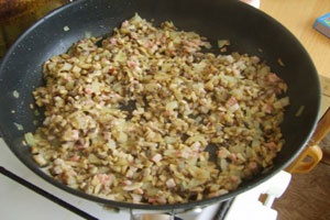 Мясной рулет из фарша Мясной рулет из фарша