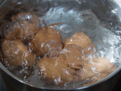 Салат с кальмарами и икрой Салат с кальмарами и икрой