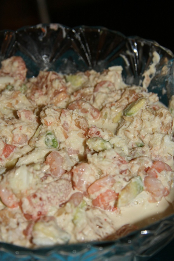 Салат с креветками и огурцами Салат с креветками и огурцами