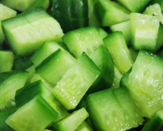 Салат с креветками и огурцами Салат с креветками и огурцами