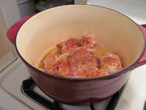 Курица с картошкой в кастрюле Курица с картошкой в кастрюле