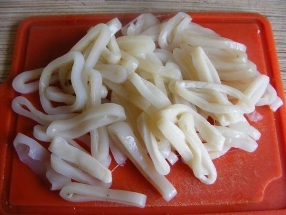 Кальмар со сметаной и морковью Кальмар со сметаной и морковью