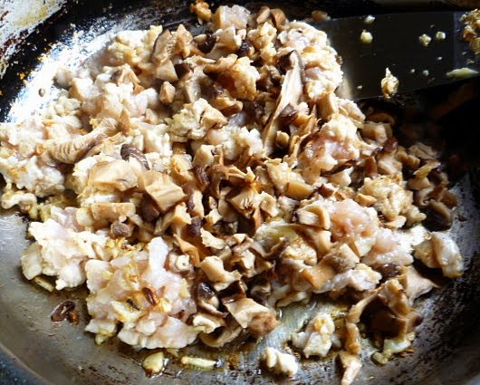Фаршированные грибами куриные ножки Фаршированные грибами куриные ножки