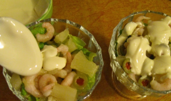 Cалат с оливками и ананасом Cалат с оливками и ананасом
