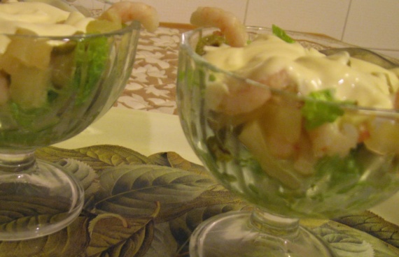 Cалат с оливками и ананасом Cалат с оливками и ананасом