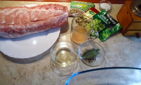 Маринованная свинина, запеченная в духовке Маринованная свинина, запеченная в духовке