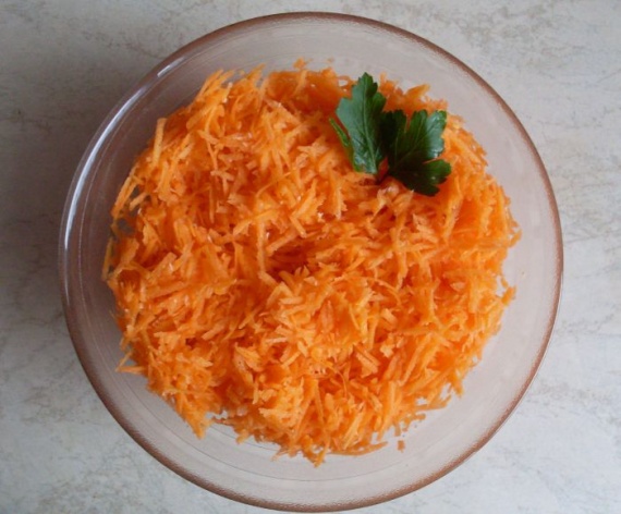 Салат из моркови и яиц Салат из моркови и яиц