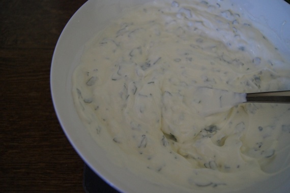 Салат из огурцов и клубники Салат из огурцов и клубники