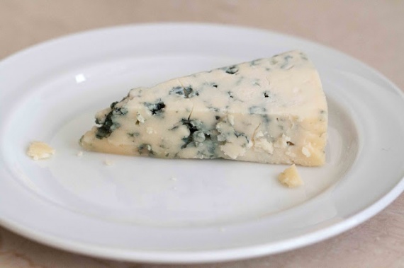 Салат с грушей и сыром Салат с грушей и сыром