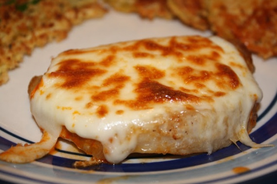 Свиная отбивная с сыром Свиная отбивная с сыром