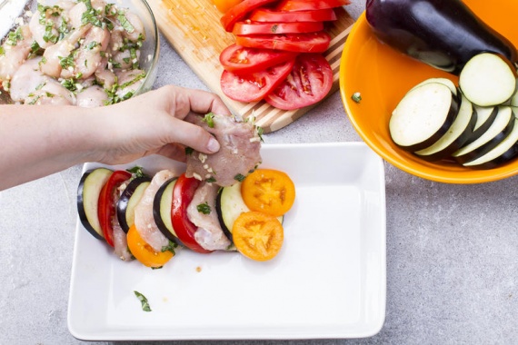 Запеканка овощная с курицей Запеканка овощная с курицей
