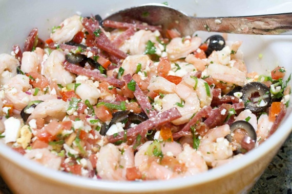 Салат с макаронами и креветками Салат с макаронами и креветками