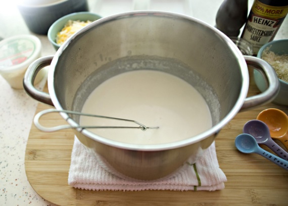 Макароны с сыром и сухариками Макароны с сыром и сухариками