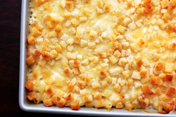 Макароны с сыром и сухариками Макароны с сыром и сухариками