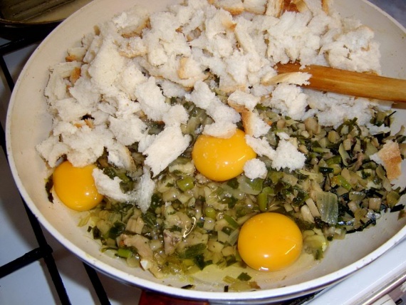 Курица, фаршированная грибами Курица, фаршированная грибами