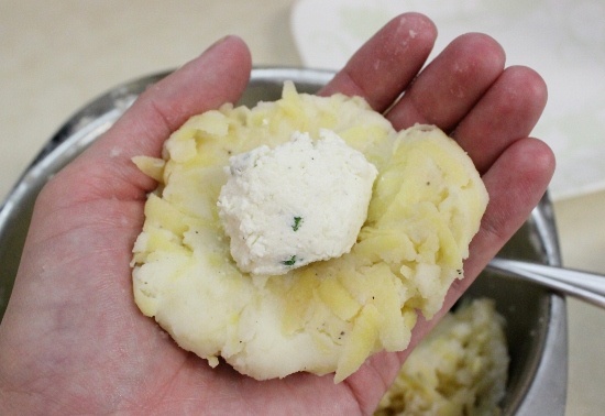Картофельные котлеты с сыром Картофельные котлеты с сыром