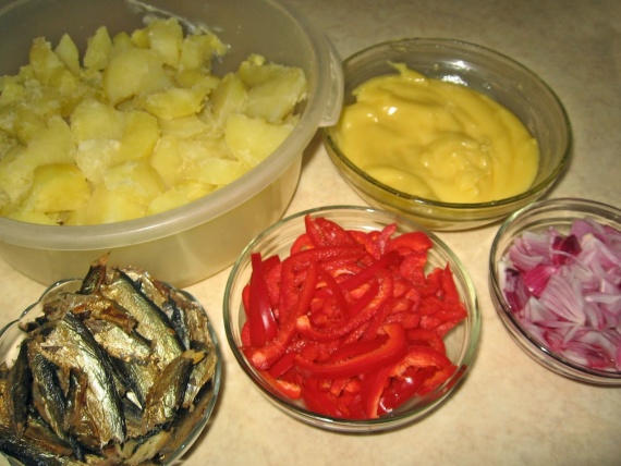 Салат со шпротами Салат со шпротами
