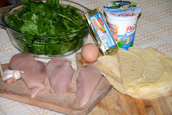 Блины с курицей и шпинатом Блины с курицей и шпинатом