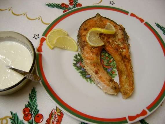 Семга с чесночным соусом Семга с чесночным соусом