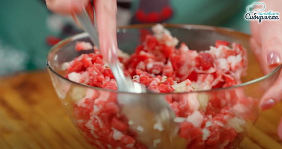 Самса с мясом баранины по-узбекски Самса с мясом баранины по-узбекски