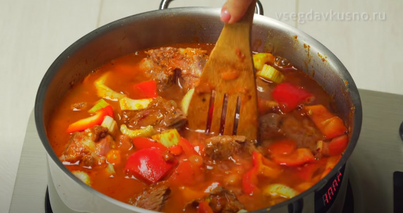 Гуляш. Венгерская кухня Гуляш. Венгерская кухня